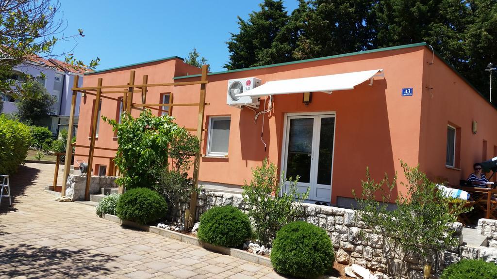 Apartment Sajkovic Ugljan Exterior photo